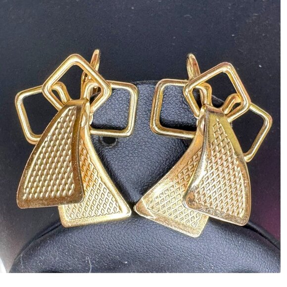 Vtg Emmons Gold-Tone Clip-On Earrings Abstract Squares Modernist Shooting Star - Picture 2 of 7